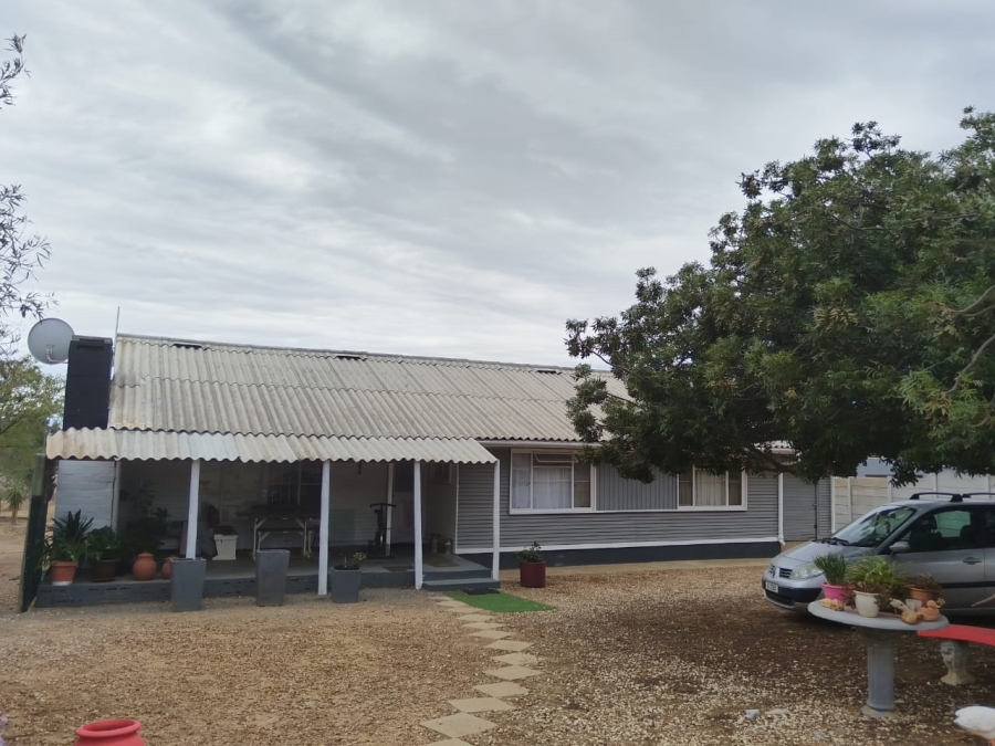 4 Bedroom Property for Sale in Koringberg Western Cape